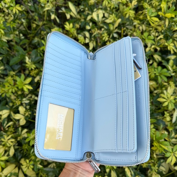 Michael Kors Jet Set Travel LG Continental Wallet  Wristlet Pale Ocean - Picture 3 of 14